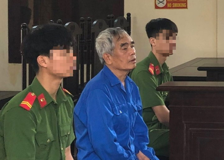 Lừa 300 triệu xin vào bệnh viện huyện Ninh Giang, người đàn ông 71 tuổi chịu mức án 7 năm 6 tháng tù